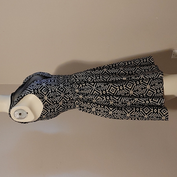 DEX sheer V neck front dress - Picture 7 of 10